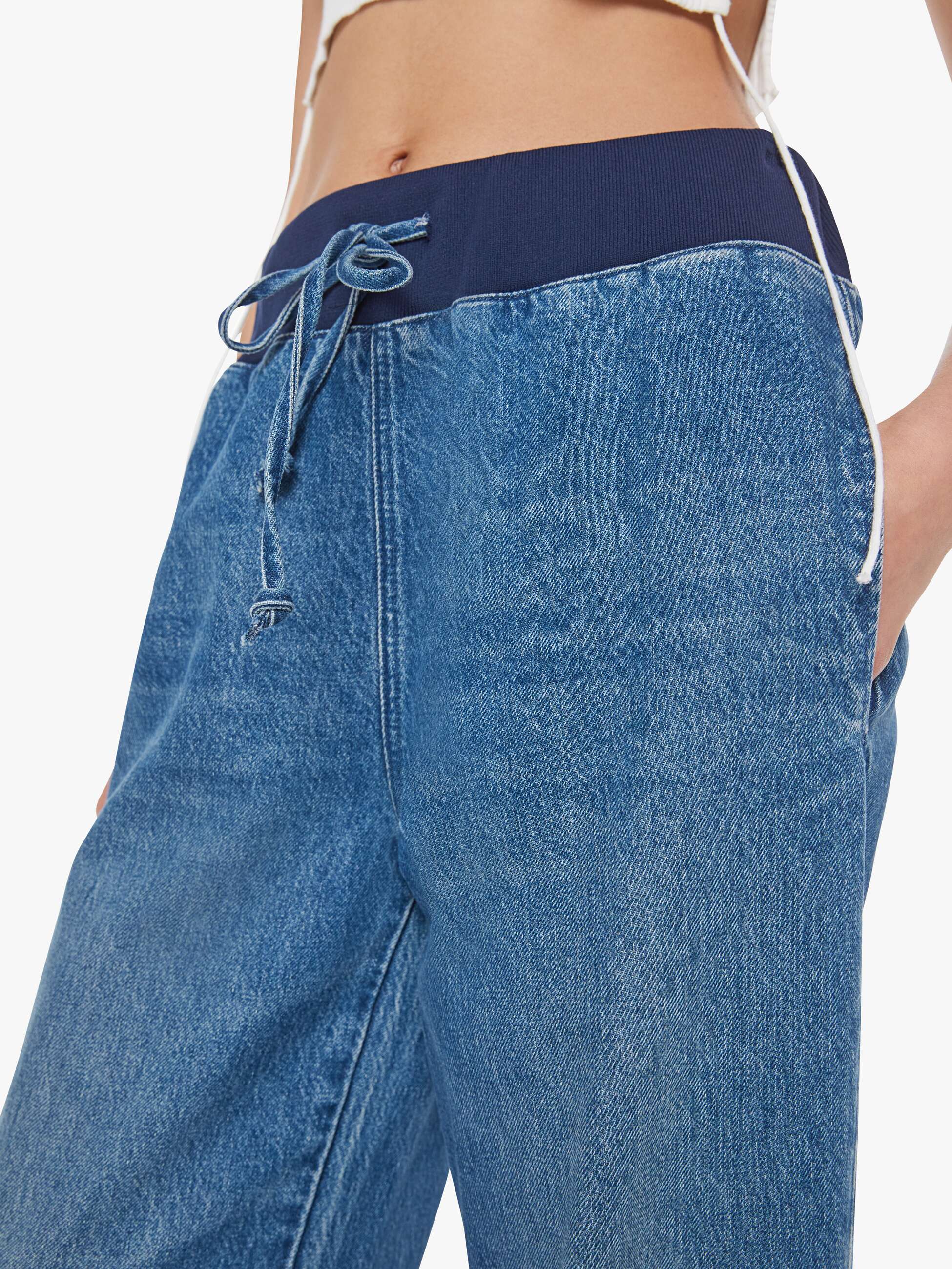 SNACKS! The Smoothie Sweatpant Sneak - Bake Sale - Image 5